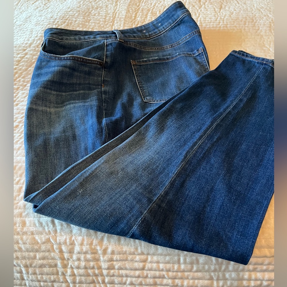 Chicos boyfriend jeans.